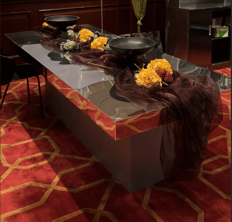 Mira Dining Table - Image 3